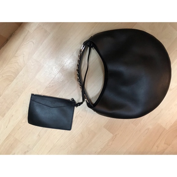 🔥🔥Givenchy Infinity Small Black Leather Hobo Bag - Picture 2 of 10
